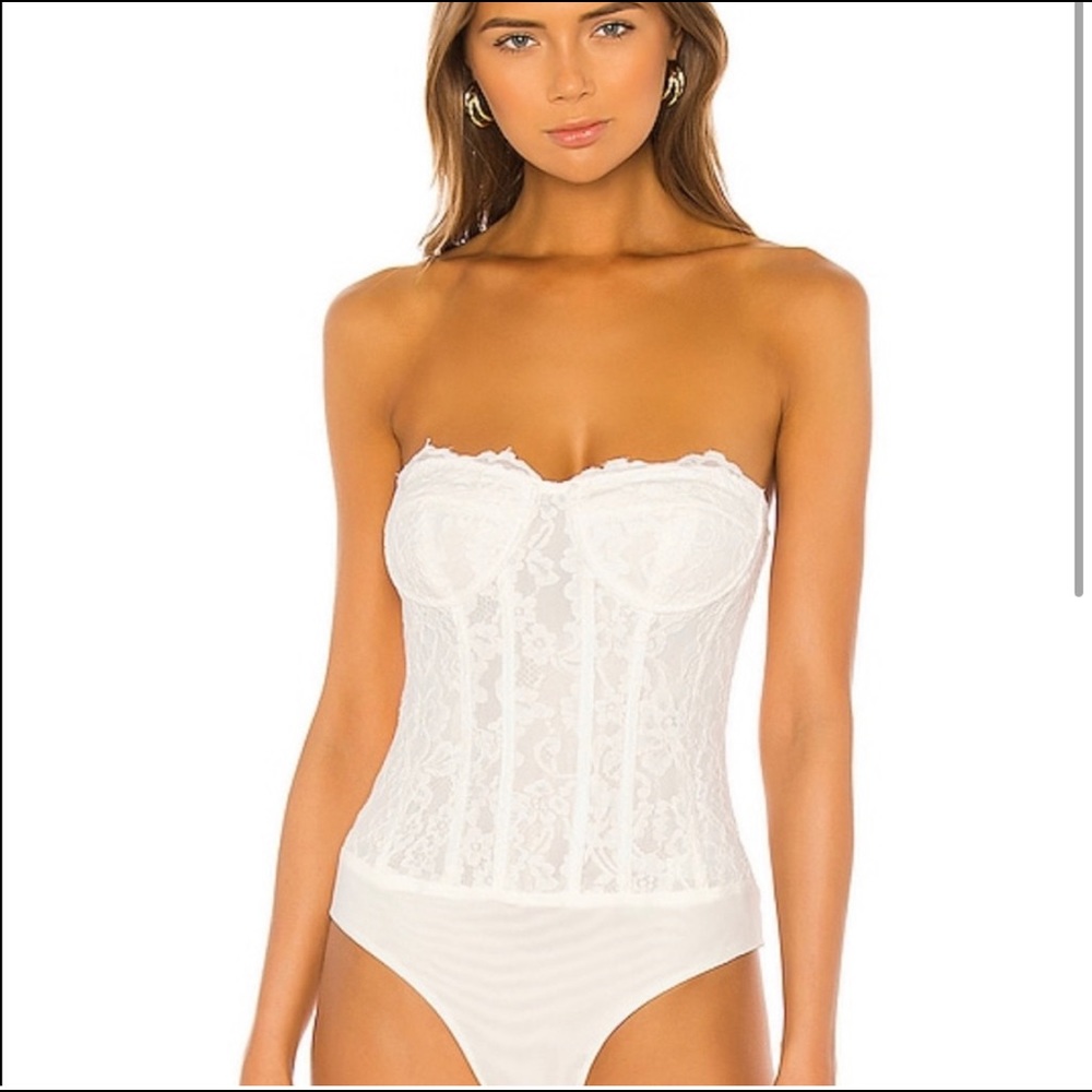 Bardot Oskar corset top size medium.